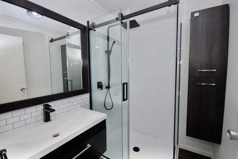 Photo of property in 2/47 Flaxdale Street, Birkdale, Auckland, 0626