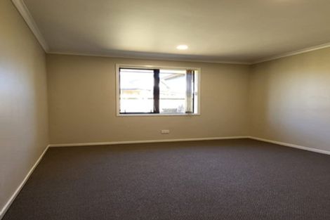 Photo of property in 49 Cyclamen Road, Mangere, Auckland, 2022