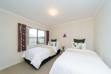 Photo of property in 7 Silkwood Place, Fitzherbert, Palmerston North, 4410