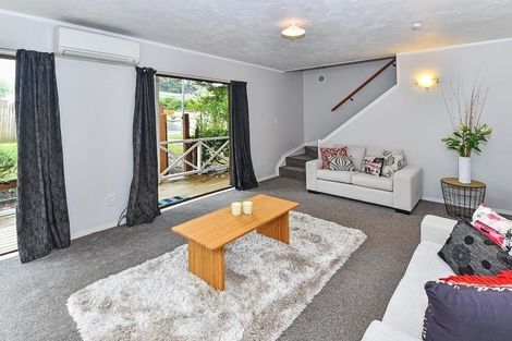 Photo of property in 23a Nyssa Place, Totara Heights, Auckland, 2105