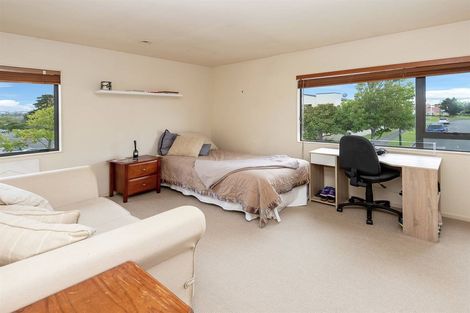 Photo of property in 2 Puma Drive, Golflands, Auckland, 2013