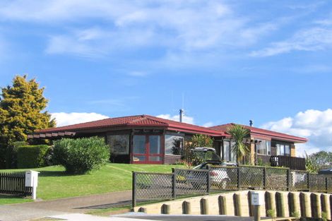Photo of property in 34 Hillcrest Road, Otumoetai, Tauranga, 3110