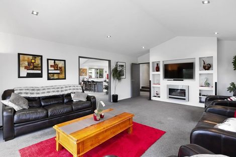 Photo of property in 6 Orchard Grove, East Taieri, Mosgiel, 9024