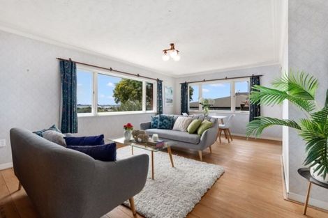 Photo of property in 12a Seaview Road, Otumoetai, Tauranga, 3110