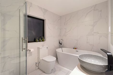 Photo of property in 1 Toanui Road, Hobsonville, Auckland, 0616