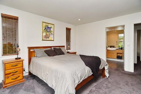 Photo of property in 9 Springside Place, Redwood, Christchurch, 8051