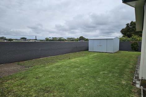 Photo of property in 3/10 Aubrey Street, Waitara, 4320