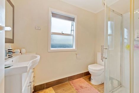 Photo of property in 14 Kohinoor Avenue, Mangere, Auckland, 2022