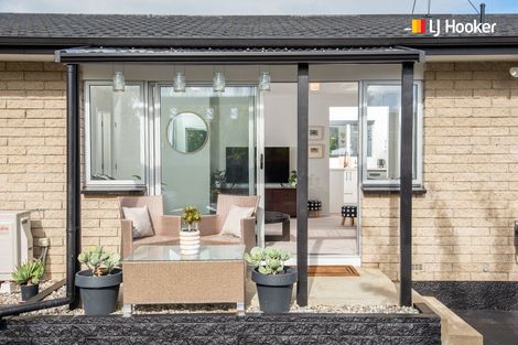 Photo of property in 35 Kinmont Crescent, Kinmont Park, Mosgiel, 9024