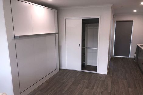 Photo of property in 2/7 Tulloch Place, Conifer Grove, Takanini, 2112