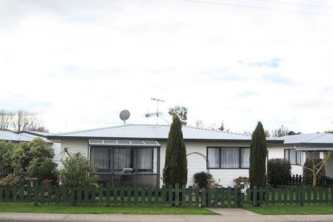 Photo of property in 33 Mount Herbert Road, Waipukurau, 4200
