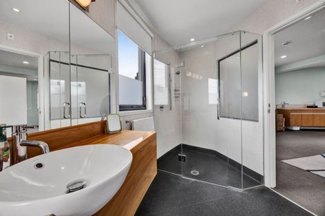 Photo of property in Headlands Opunake, 32 Fox Street, Opunake, 4616