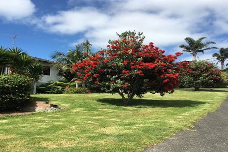 Photo of property in 35 Kestrel Heights, Arkles Bay, Whangaparaoa, 0932