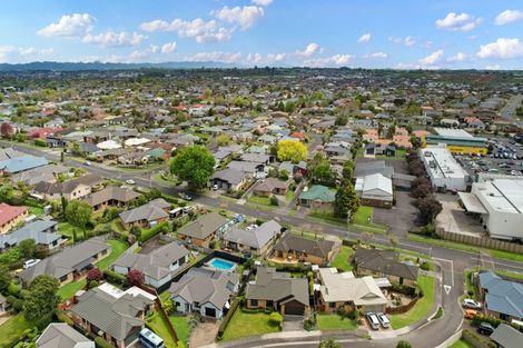 Photo of property in 6 Callum Court, Rototuna, Hamilton, 3210