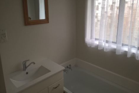 Photo of property in 1/21 Liam Place, Half Moon Bay, Auckland, 2012