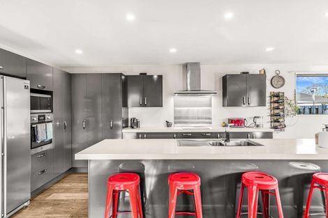 Photo of property in 8 Stonebridge Lane, Oxford, 7430