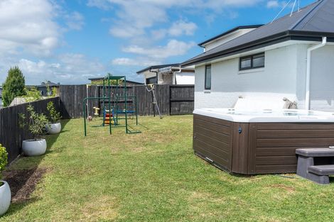 Photo of property in 12 Iwi Road, Baverstock, Hamilton, 3200