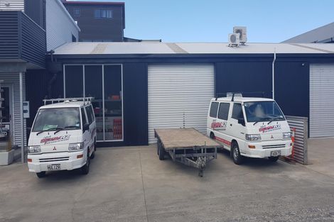 Photo of property in 18 Manuka Street, Otaki Beach, Otaki, 5512