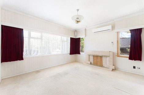 Photo of property in 277 Hobsonville Road, Hobsonville, Auckland, 0618