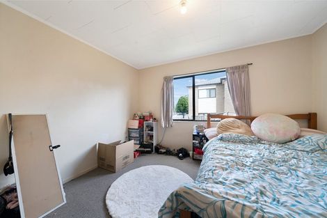 Photo of property in 4134 Great North Road, Glendene, Auckland, 0602