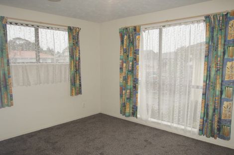 Photo of property in 32 Cowes Street, Avondale, Christchurch, 8061