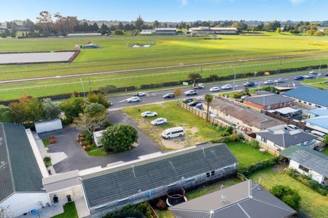 Photo of property in 10/1460 Cameron Road, Greerton, Tauranga, 3112