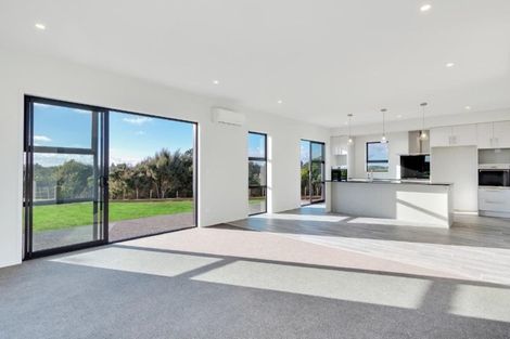 Photo of property in 24 Dame Nganeko Drive, Glenbrook, 2681