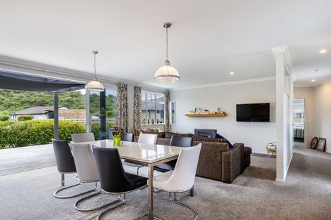 Photo of property in 15 Pukeko Way, Kinloch, Taupo, 3377