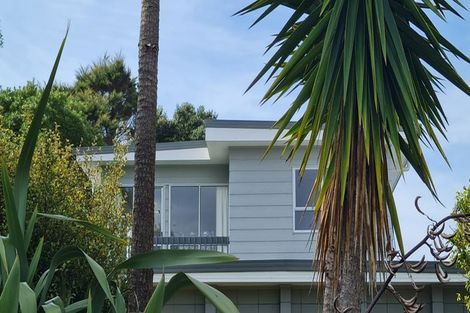 Photo of property in 5 Stredwick Drive, Torbay, Auckland, 0630