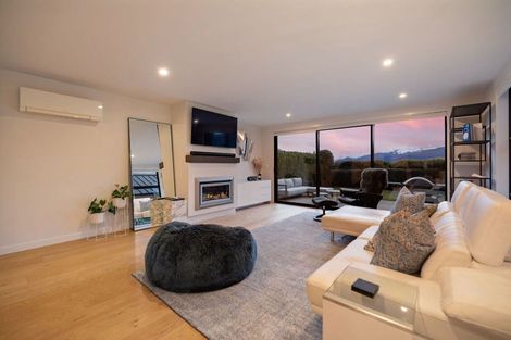 Photo of property in 25 Double Cone Road, Jacks Point, Queenstown, 9371
