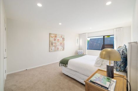 Photo of property in 24 Poynder Avenue, Merivale, Christchurch, 8014