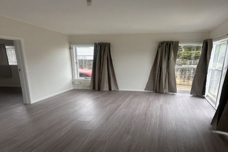 Photo of property in 17 Tomo Street, New Lynn, Auckland, 0600