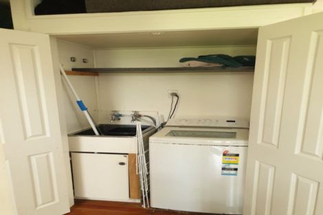 Photo of property in 25 Gaine Street, New Plymouth, 4310