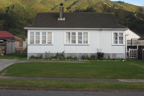 Photo of property in 10 Grierson Street, Naenae, Lower Hutt, 5011