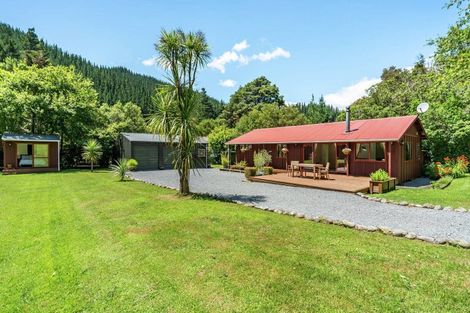 Photo of property in 2168 Akatarawa Road, Akatarawa Valley, Upper Hutt, 5372