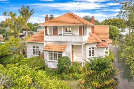 Photo of property in 52 Parsons Street, Saint Johns Hill, Whanganui, 4501