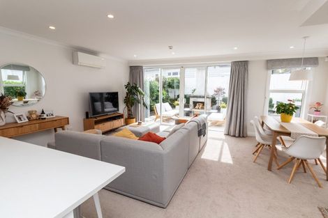 Photo of property in 69 Arcus Way, Hataitai, Wellington, 6021