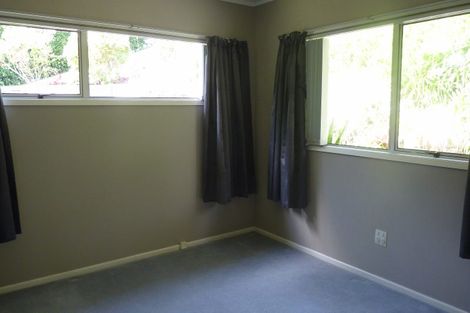 Photo of property in 11 Coroglen Avenue, Birkenhead, Auckland, 0626