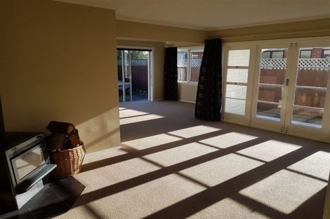 Photo of property in 19 Dunster Street, Burnside, Christchurch, 8053