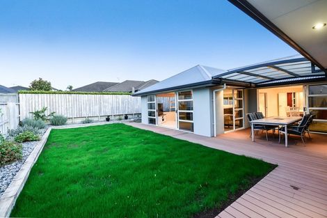 Photo of property in 17 Compton Grove, Huntington, Hamilton, 3210