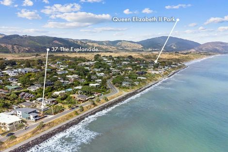 Photo of property in 37 The Esplanade, Raumati South, Paraparaumu, 5032