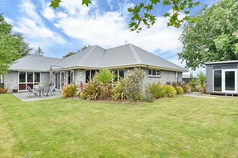 Photo of property in 34 Oxford Road, Rangiora, 7400