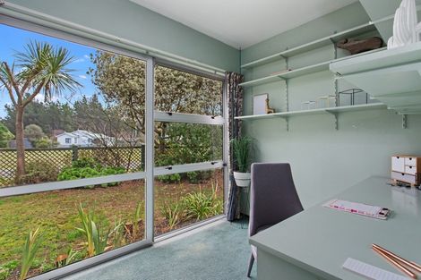 Photo of property in 1 South Crescent, Amberley, 7481