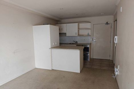 Photo of property in The Rennaissance, 5j/18 Ronwood Avenue, Manukau, Auckland, 2104