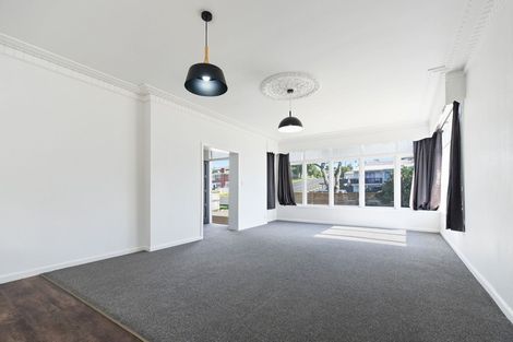 Photo of property in 12 Walsh Street, Forest Lake, Hamilton, 3200