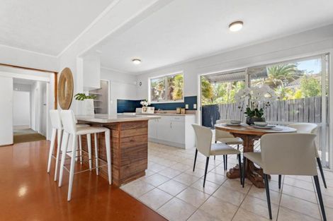 Photo of property in 67 Riverpark Crescent, Henderson, Auckland, 0610