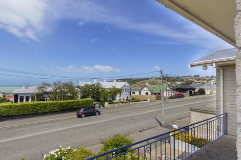 Photo of property in 18 Wharfe Street, South Hill, Oamaru, 9400