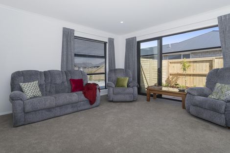 Photo of property in 122 Puhirake Crescent, Pyes Pa, Tauranga, 3112