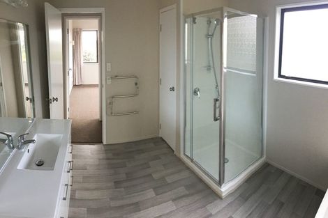 Photo of property in 1/13 Naviti Place, Browns Bay, Auckland, 0630