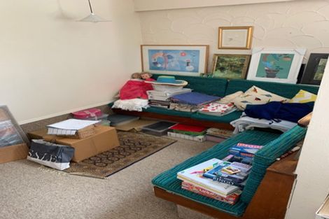 Photo of property in 2/75 Cliff View Drive, Green Bay, Auckland, 0604